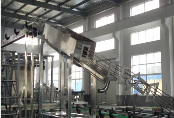 Carbonated Drinks Gas Automatic Bottle Filling Machine Washing Capping Can Filling Machine